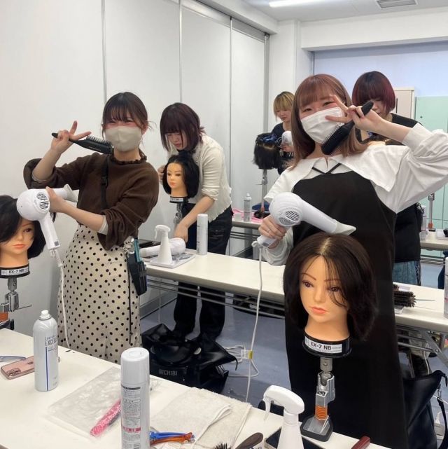 があります 日本美容学校メイクボックス しまったま